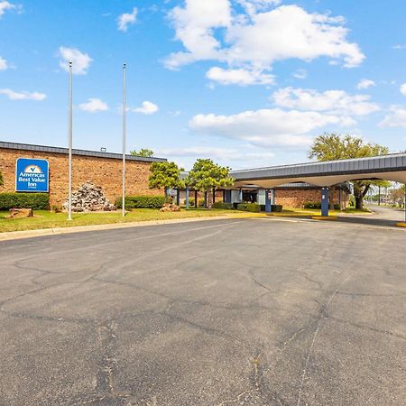 Americas Best Value Inn Fort Worth/Hurst Richland Hills Bagian luar foto